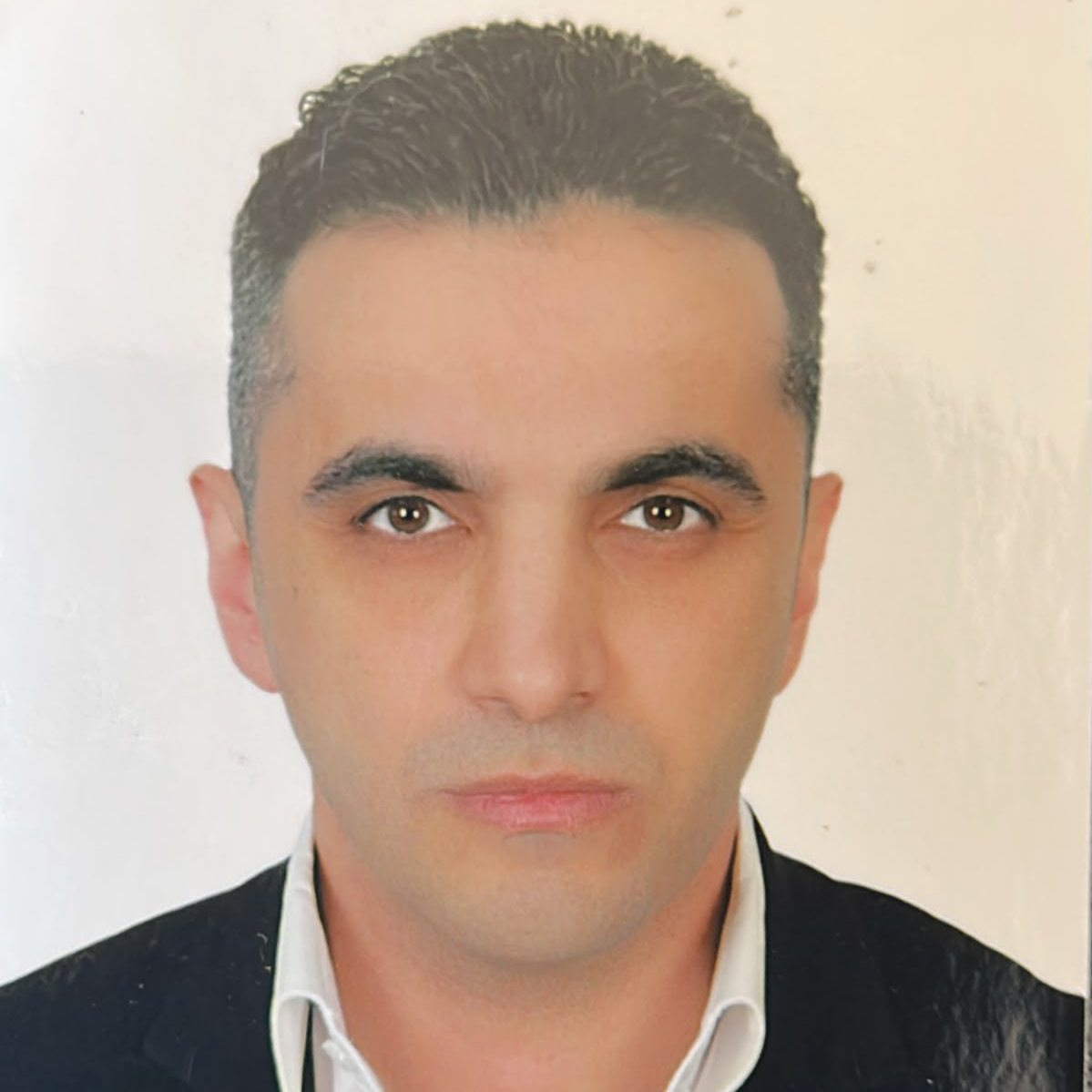 Özgür Avşar - Turkuaz Dil Eğitim